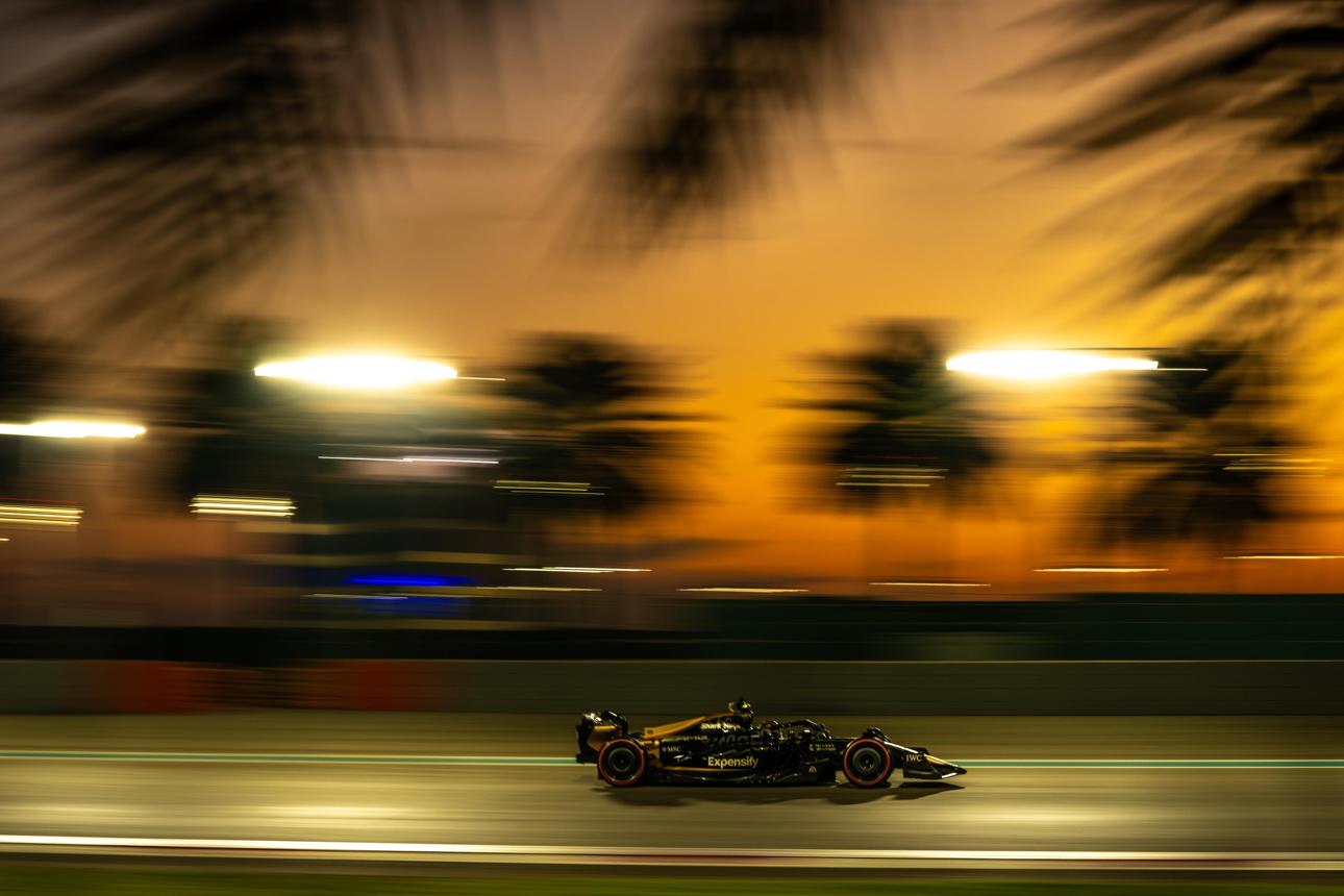 F1 Race Action